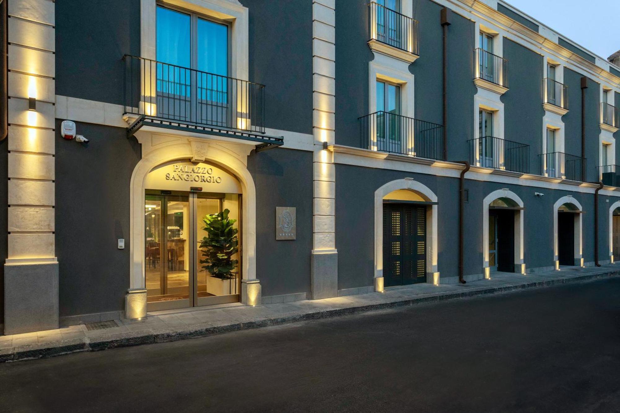 Palazzo Sangiorgio Catânia Exterior foto