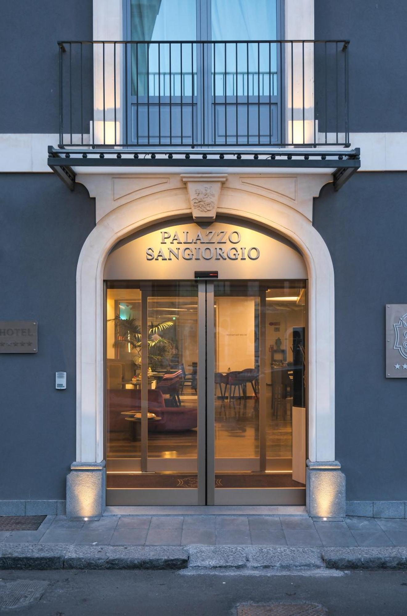 Palazzo Sangiorgio Catânia Exterior foto