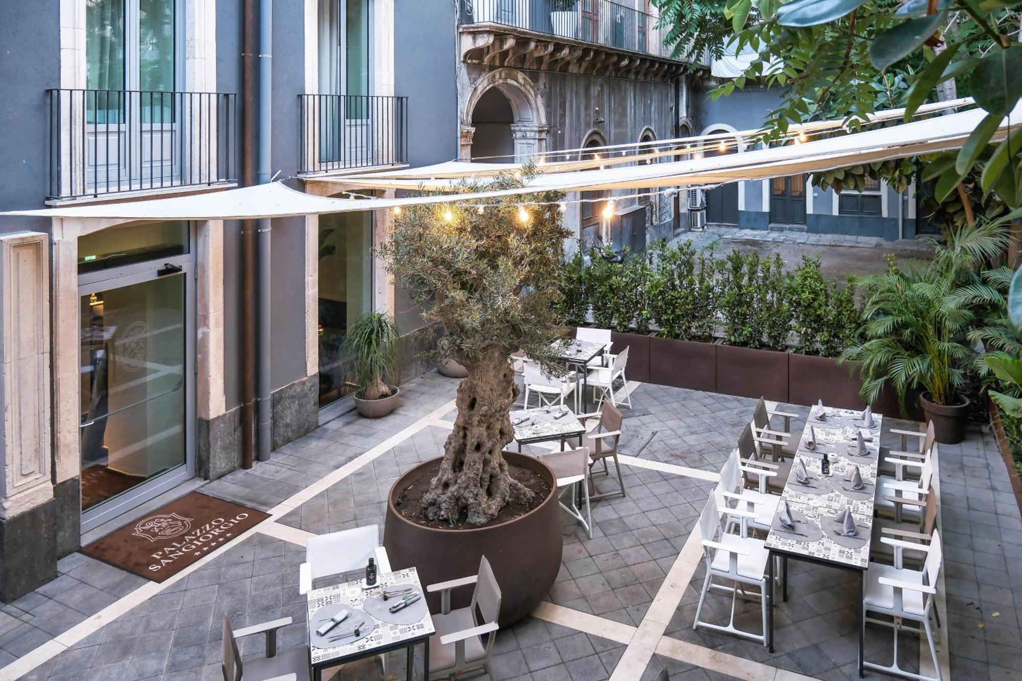 Palazzo Sangiorgio Catânia Exterior foto